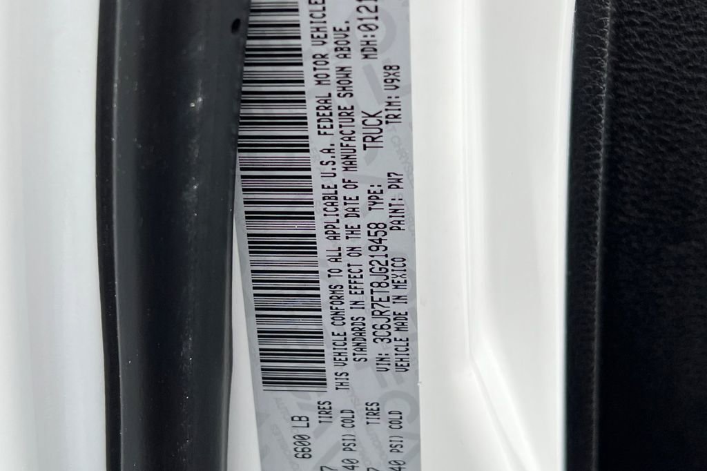 Used 2018 RAM 1500 Classic SLT image 25