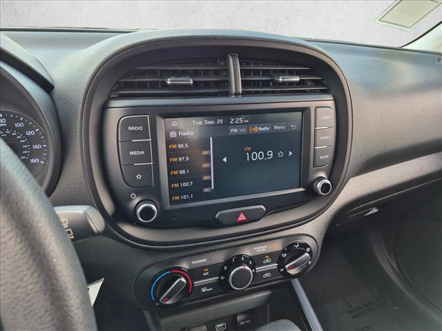 Used 2022 Kia Soul LX w/ Technology Package FWD image 19