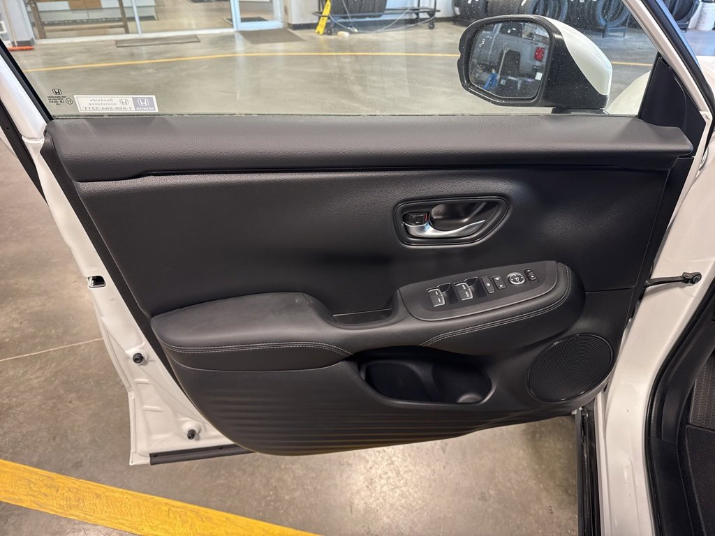 Used 2026 Honda HR-V EX-L image 23