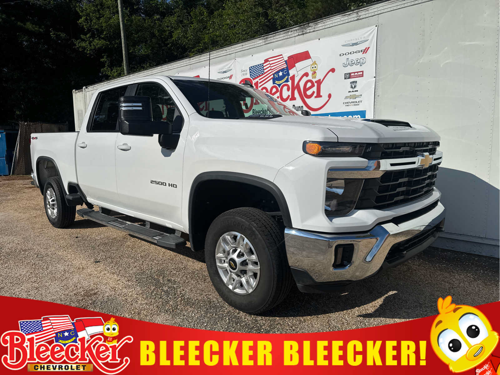 Used 2025 Chevrolet Silverado 2500 LT w/ Convenience Package AWD/4WD image 1
