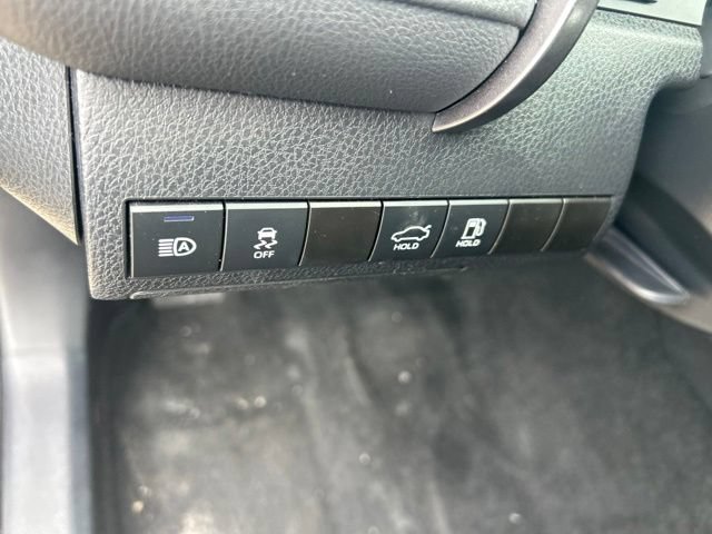 Used 2024 Toyota Camry SE FWD image 25