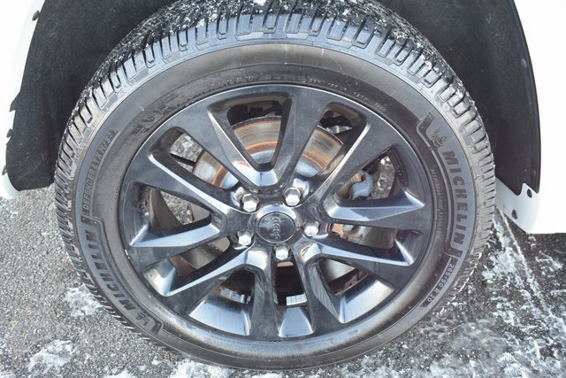 Used 2018 Jeep Grand Cherokee Altitude image 48