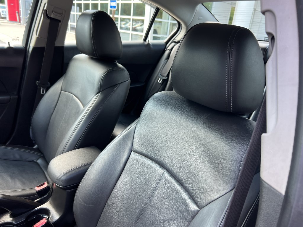Used 2011 Chevrolet Cruze LT FWD image 9
