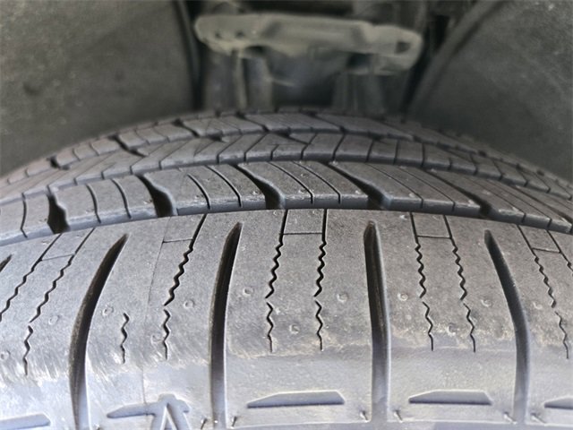 Used 2022 Genesis GV70 2.5T w/ Select Package image 8