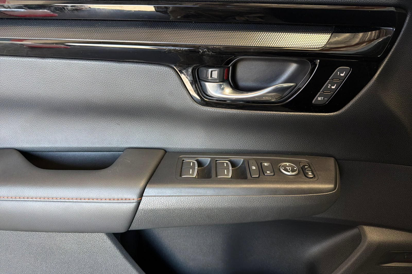 Used 2023 Honda CR-V Sport Touring image 13