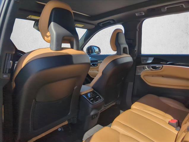 Used 2017 Volvo XC90 T6 Momentum w/ Vision Package image 15