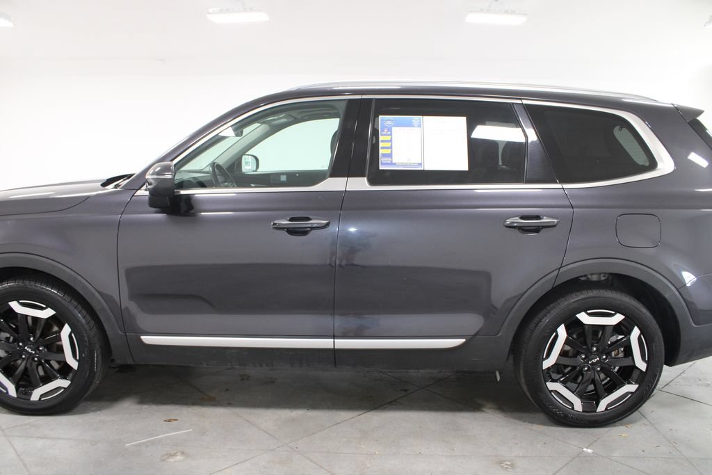 Used 2025 Kia Telluride S FWD image 6
