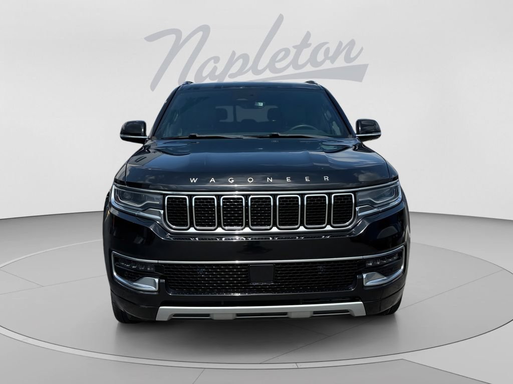 Used 2023 Jeep Wagoneer L Series II AWD/4WD image 2