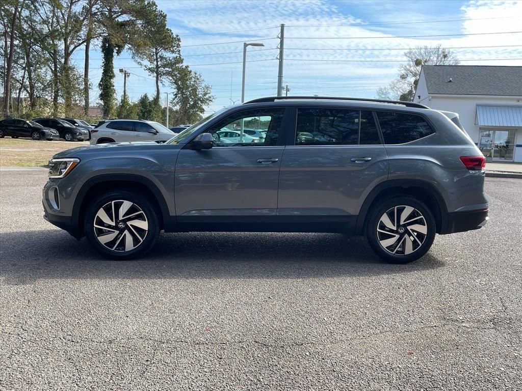 Certified 2025 Volkswagen Atlas SE image 29