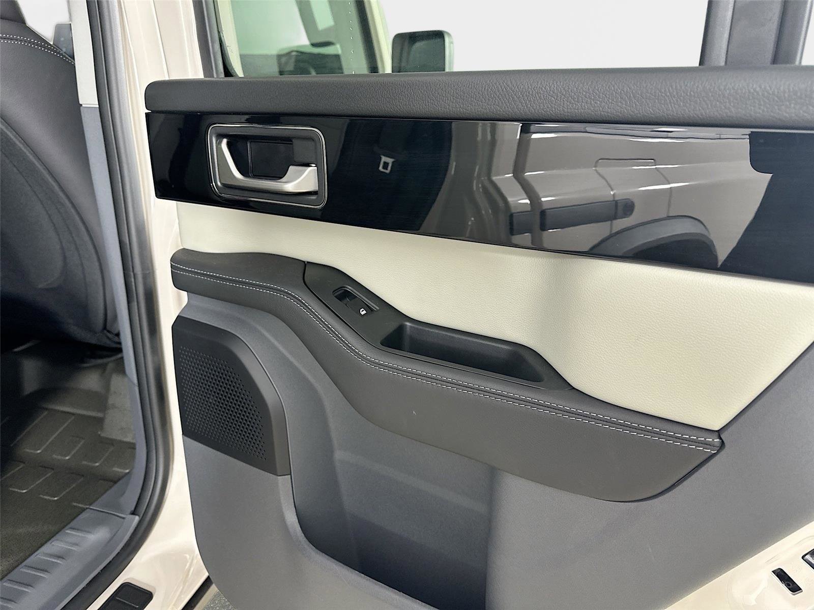 New 2025 INEOS Grenadier Fieldmaster Edition image 43