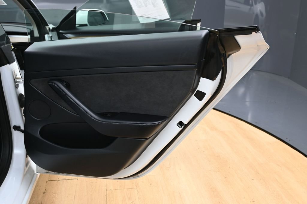 Used 2023 Tesla Model 3 Standard Range RWD image 40