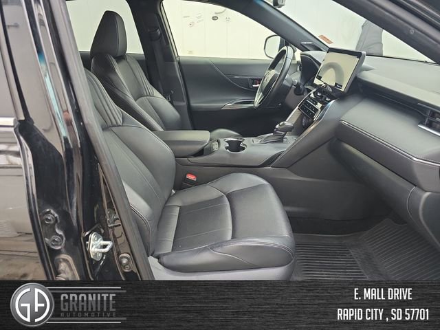 Used 2021 Toyota Venza XLE w/ Softex Package image 36