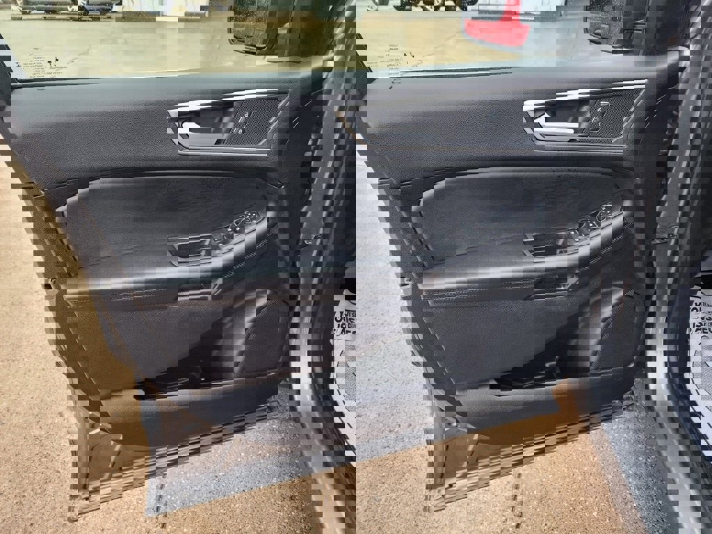 Used 2022 Ford Edge SEL w/ Convenience Package image 9