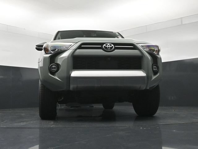 Used 2022 Toyota 4Runner TRD Off-Road Premium AWD/4WD image 19