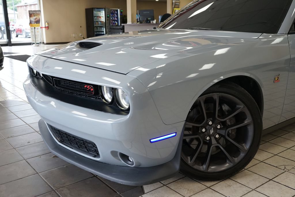 Used 2022 Dodge Challenger R/T Scat Pack RWD image 28