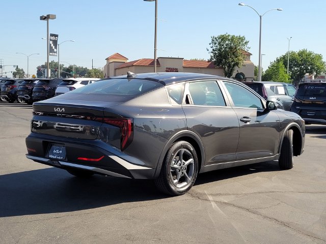 New 2026 Kia K4 FWD image 5