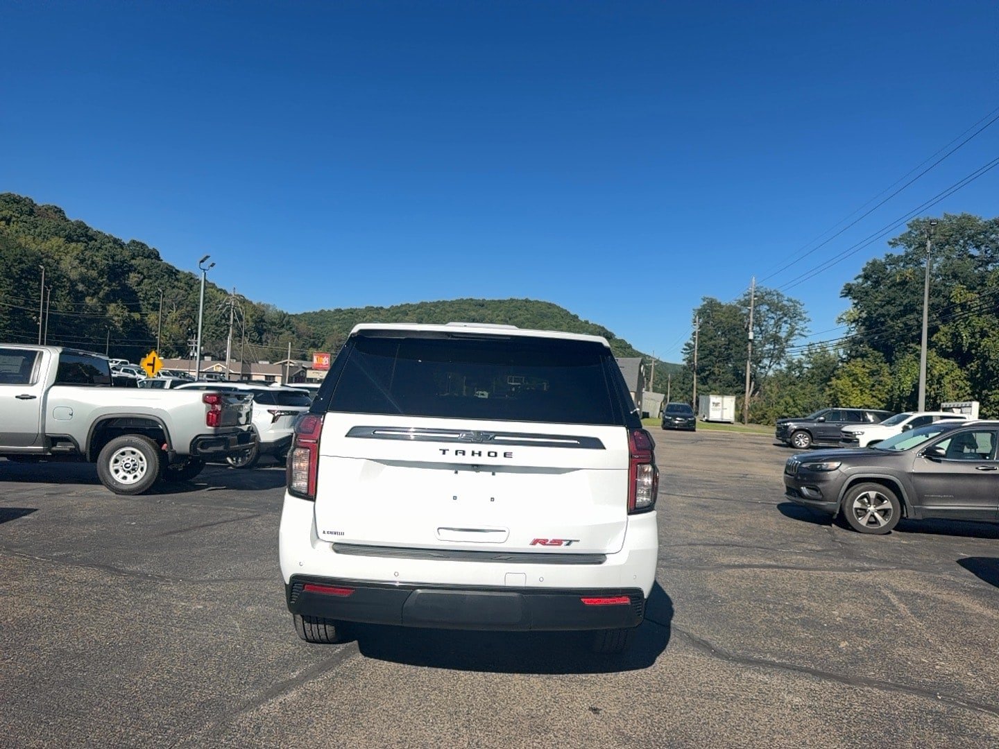 Used 2021 Chevrolet Tahoe RST w/ Luxury Package AWD/4WD image 5
