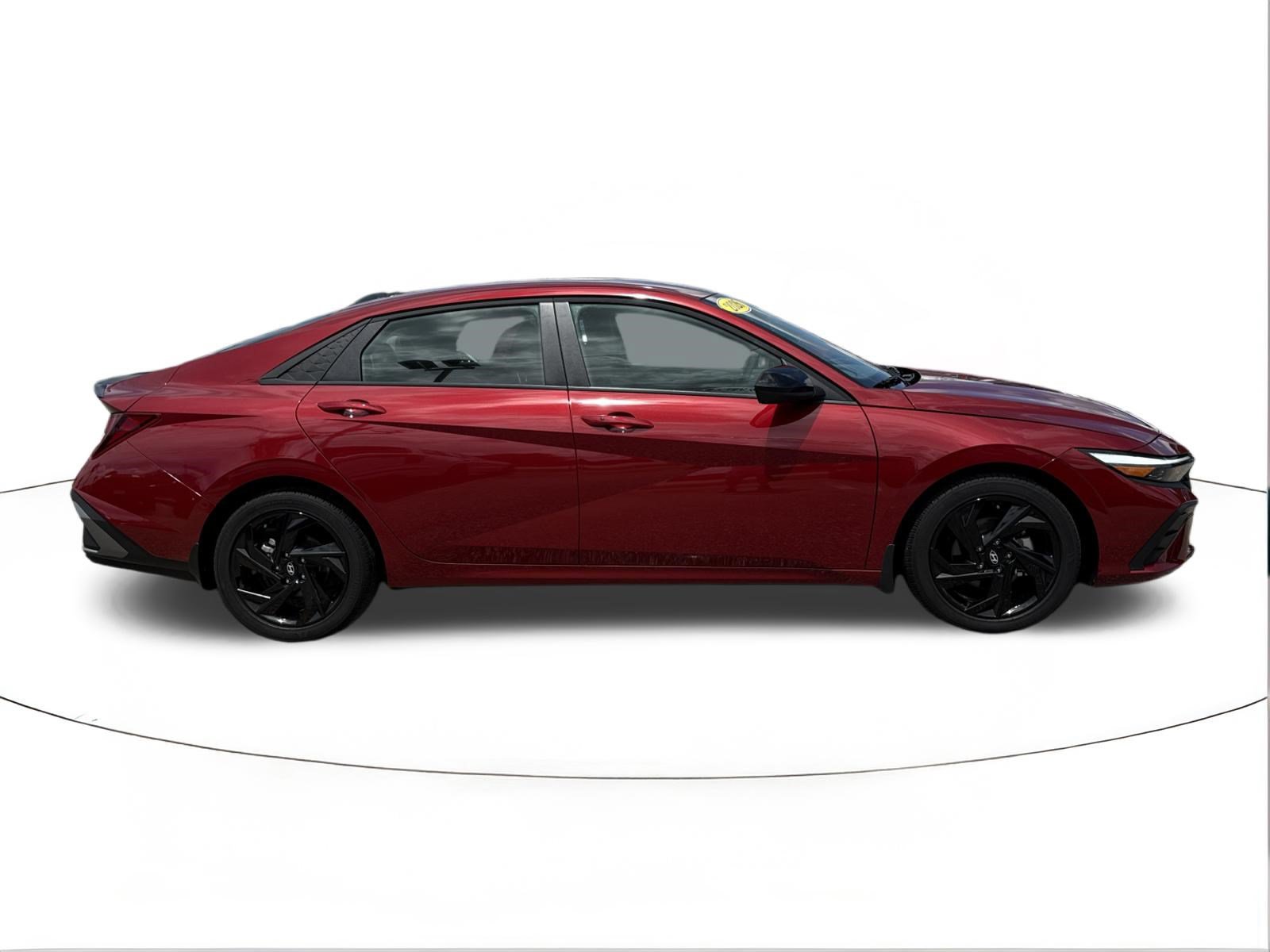 Certified 2026 Hyundai Elantra Sport FWD image 2