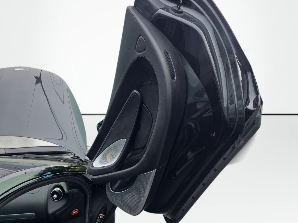 Used 2022 McLaren GT RWD image 22
