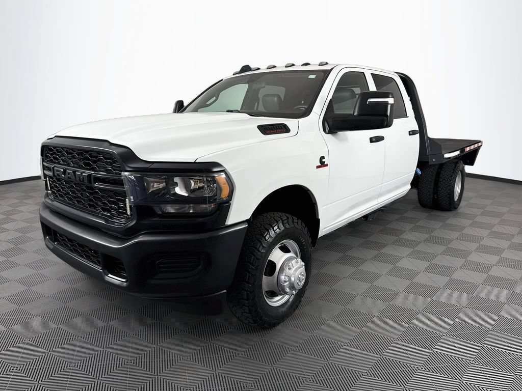 Used 2024 RAM 3500 Tradesman AWD/4WD image 3