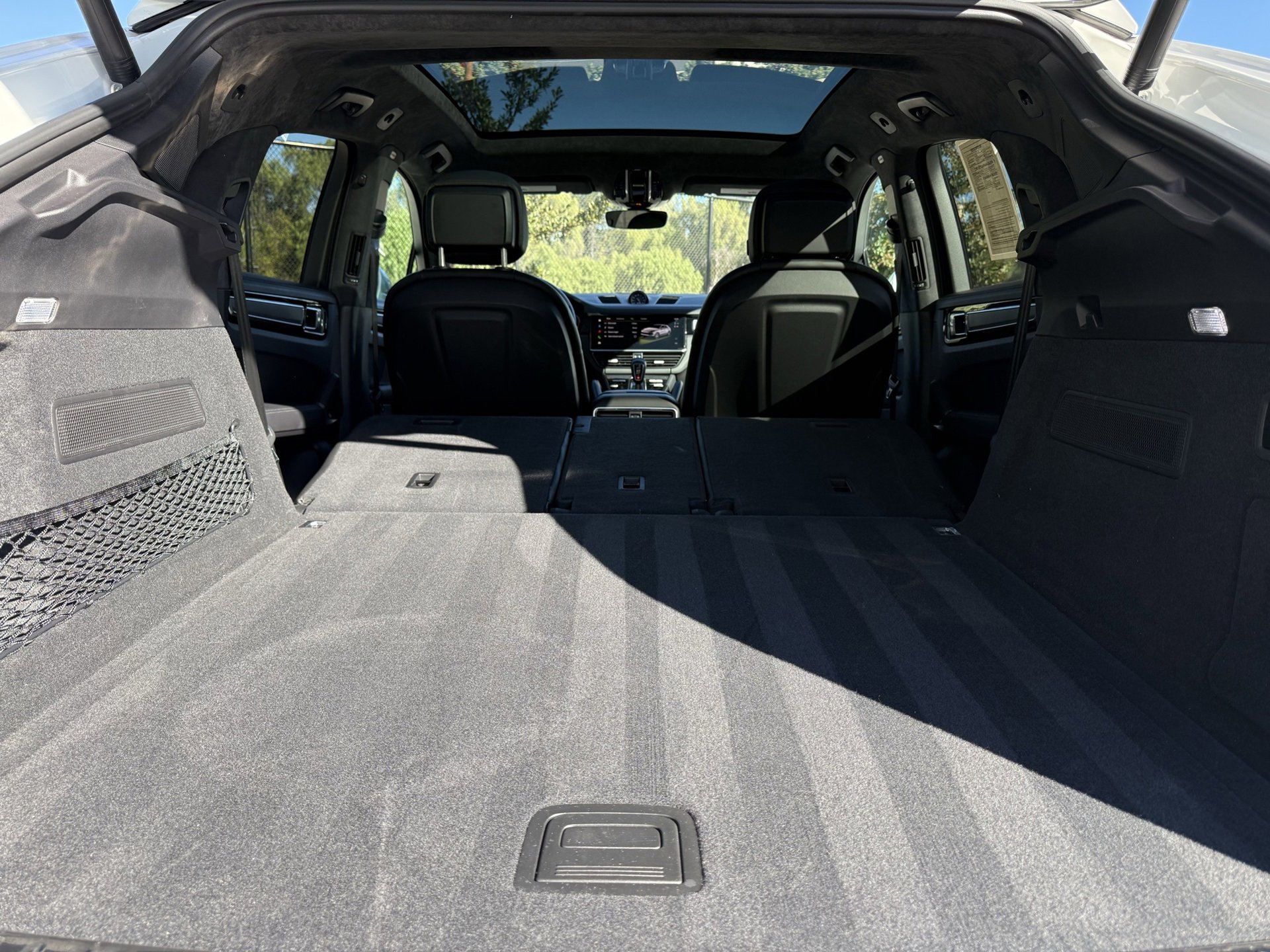 Certified 2022 Porsche Cayenne Turbo S image 35