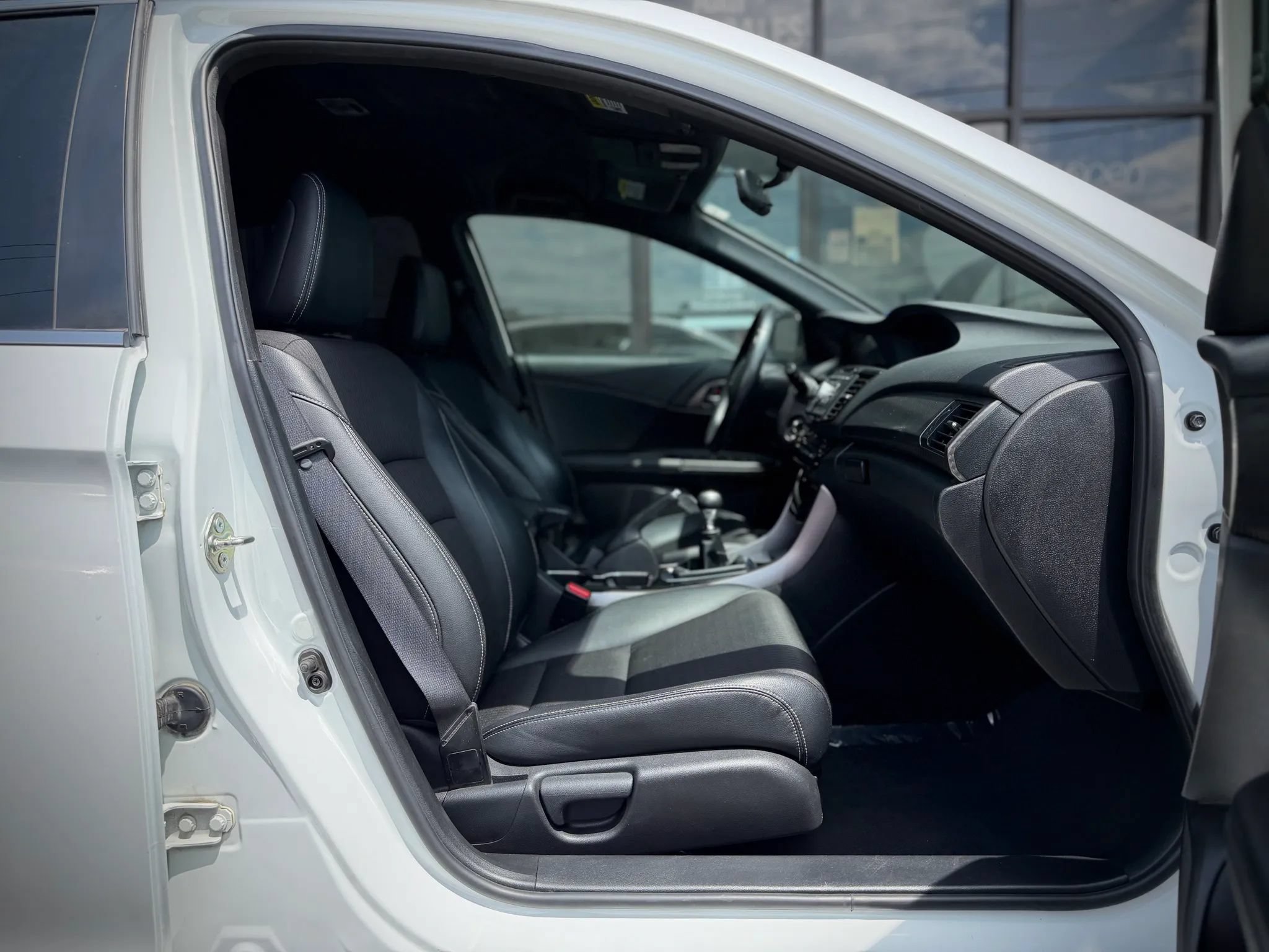Used 2017 Honda Accord Sport image 17