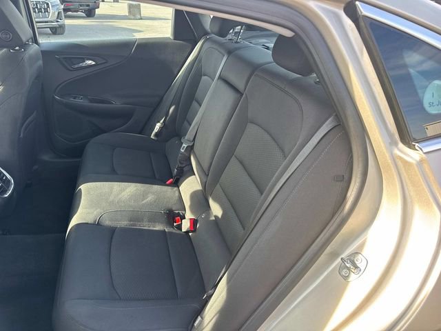 Used 2016 Chevrolet Malibu LT image 14