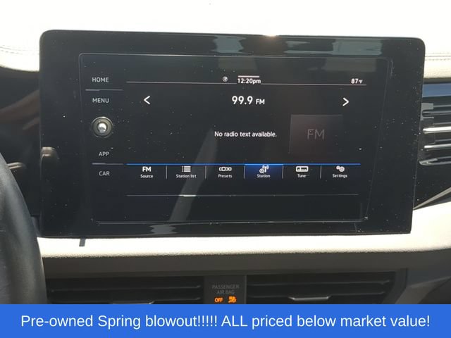 Used 2025 Volkswagen Jetta Sport FWD image 29