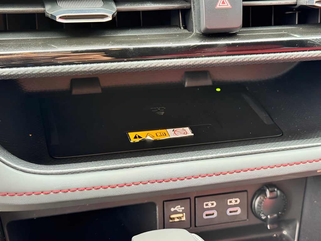 Used 2023 Toyota Highlander XSE FWD image 18