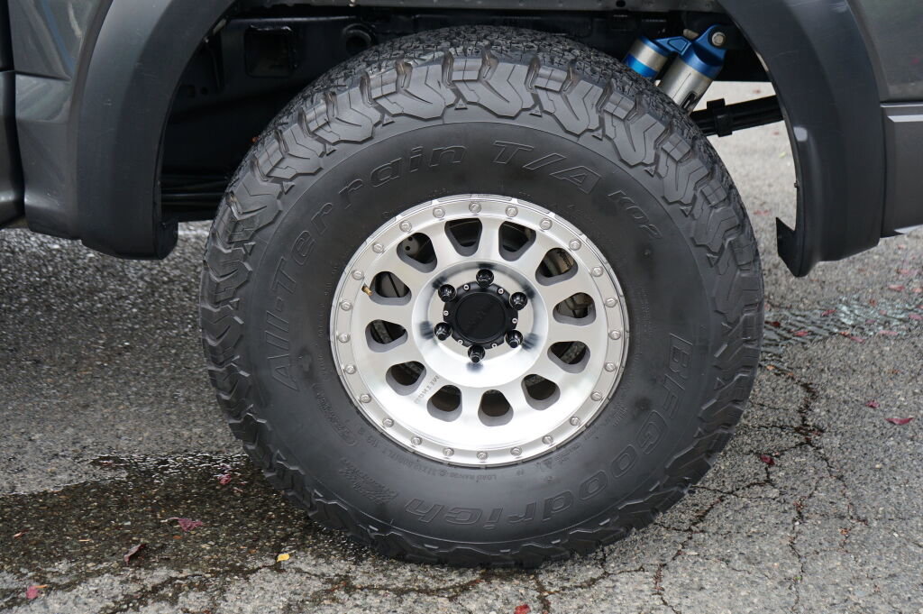 Used 2018 Ford F150 Raptor w/ Equipment Group 802A Luxury image 10