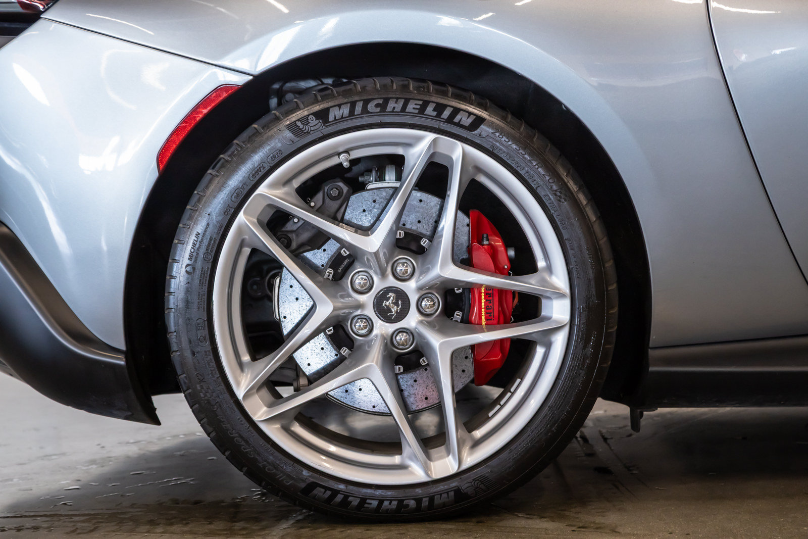 Used 2021 Ferrari Roma RWD image 12