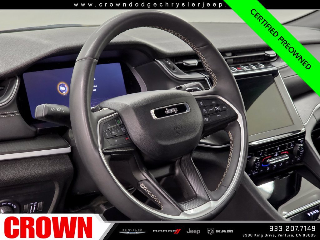 Used 2025 Jeep Grand Cherokee Altitude AWD/4WD image 20