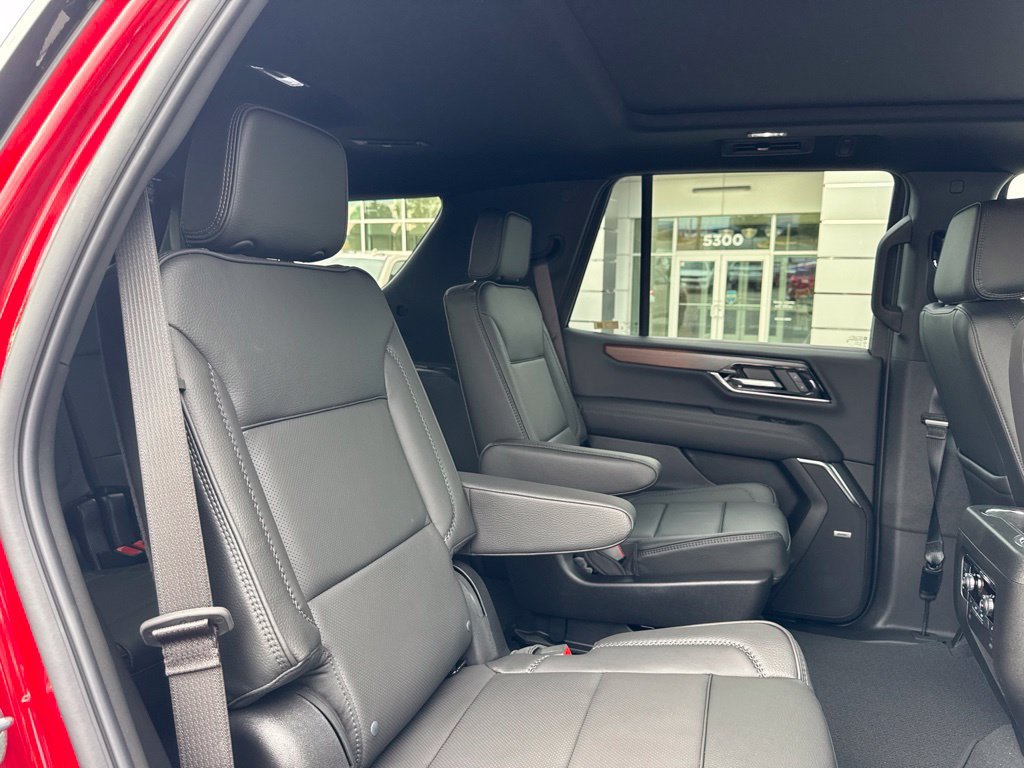 New 2026 GMC Yukon Denali w/ Sun & Power Step Package AWD/4WD image 28