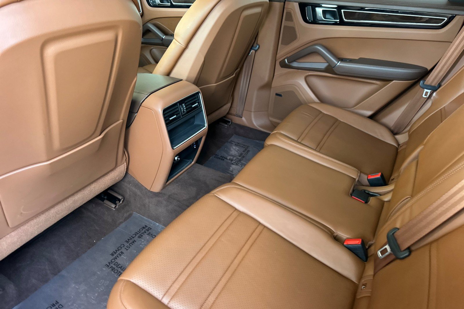 Certified 2023 Porsche Cayenne AWD/4WD image 13