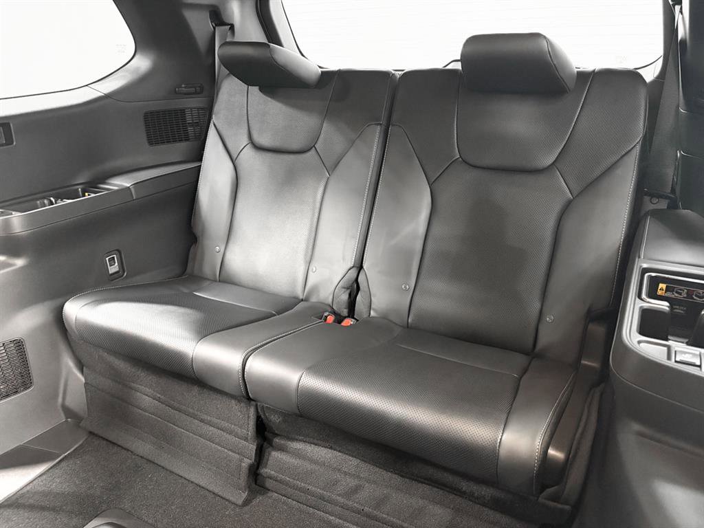 New 2026 Lexus TX 500h AWD image 8