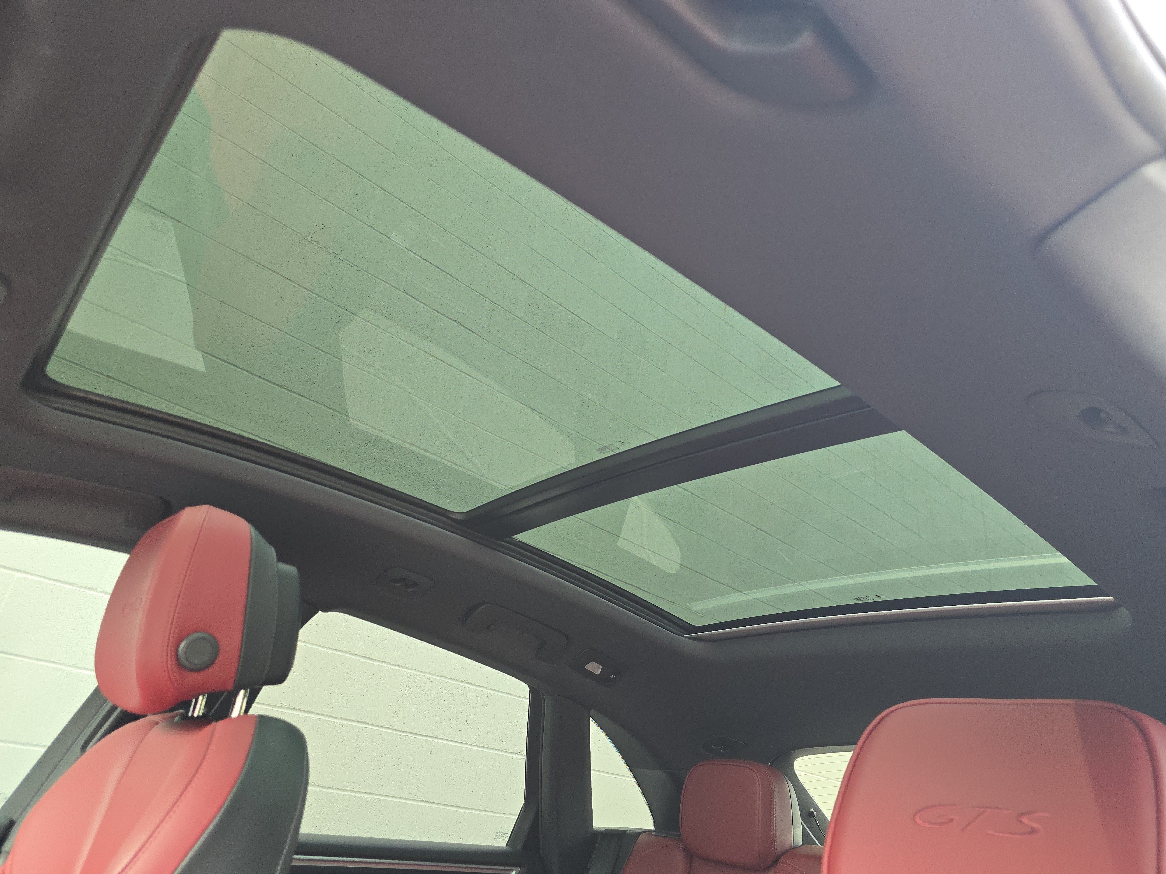 Certified 2022 Porsche Macan GTS AWD/4WD image 6