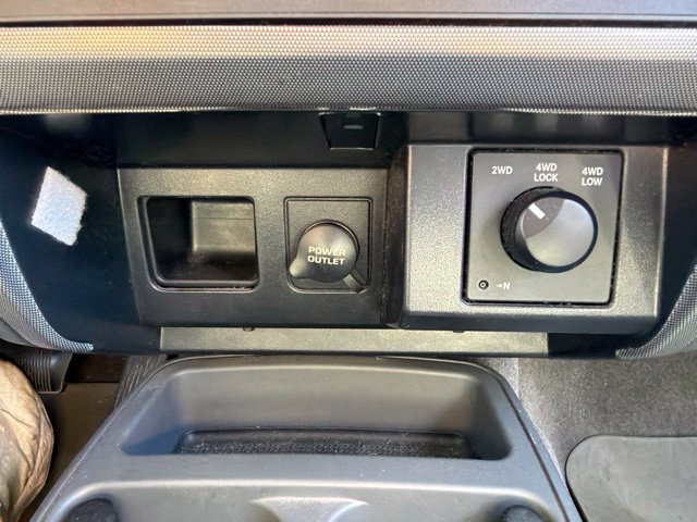 Used 2007 Dodge Dakota SLT w/ Sport Appearance Group AWD/4WD image 25