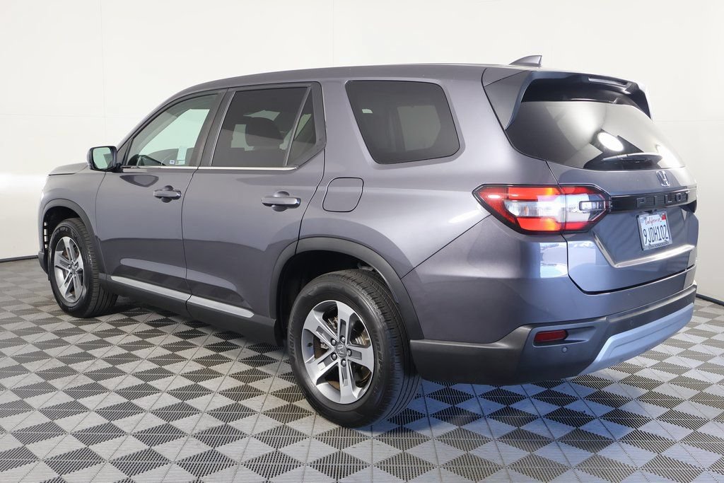 Used 2024 Honda Pilot EX-L image 6