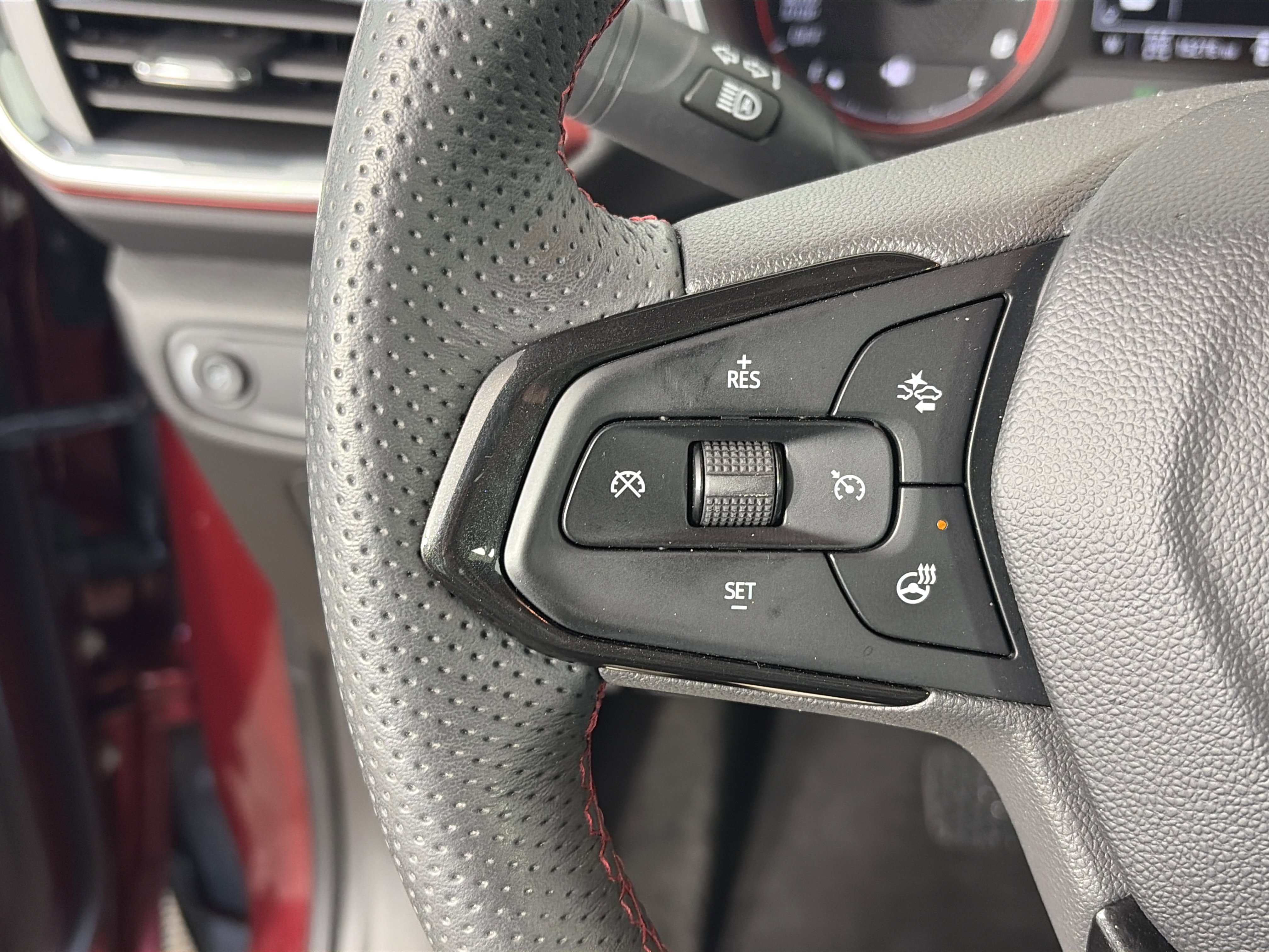 Certified 2023 Chevrolet TrailBlazer RS w/ Convenience Package image 28