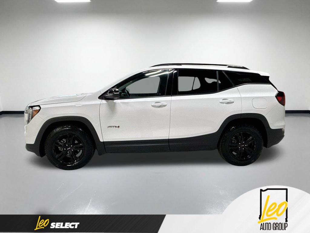 Used 2024 GMC Terrain AT4 w/ Tech Package AWD/4WD image 11