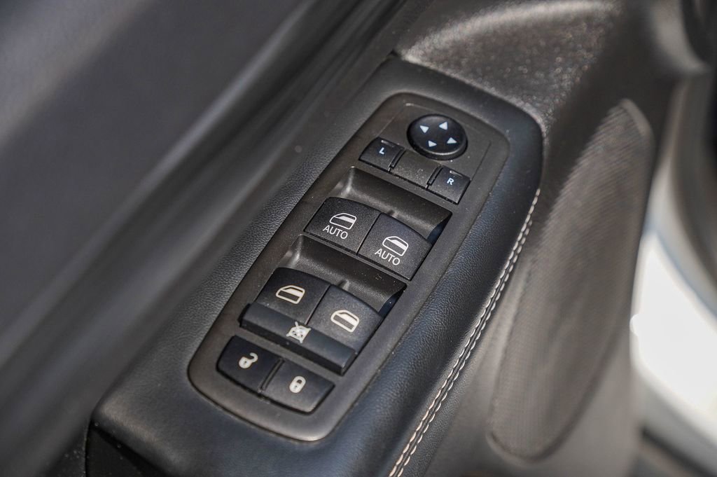 Used 2021 Jeep Grand Cherokee Freedom Edition image 33