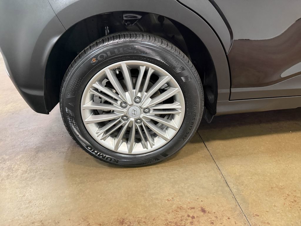 Used 2021 Hyundai Kona SEL Plus AWD/4WD image 88
