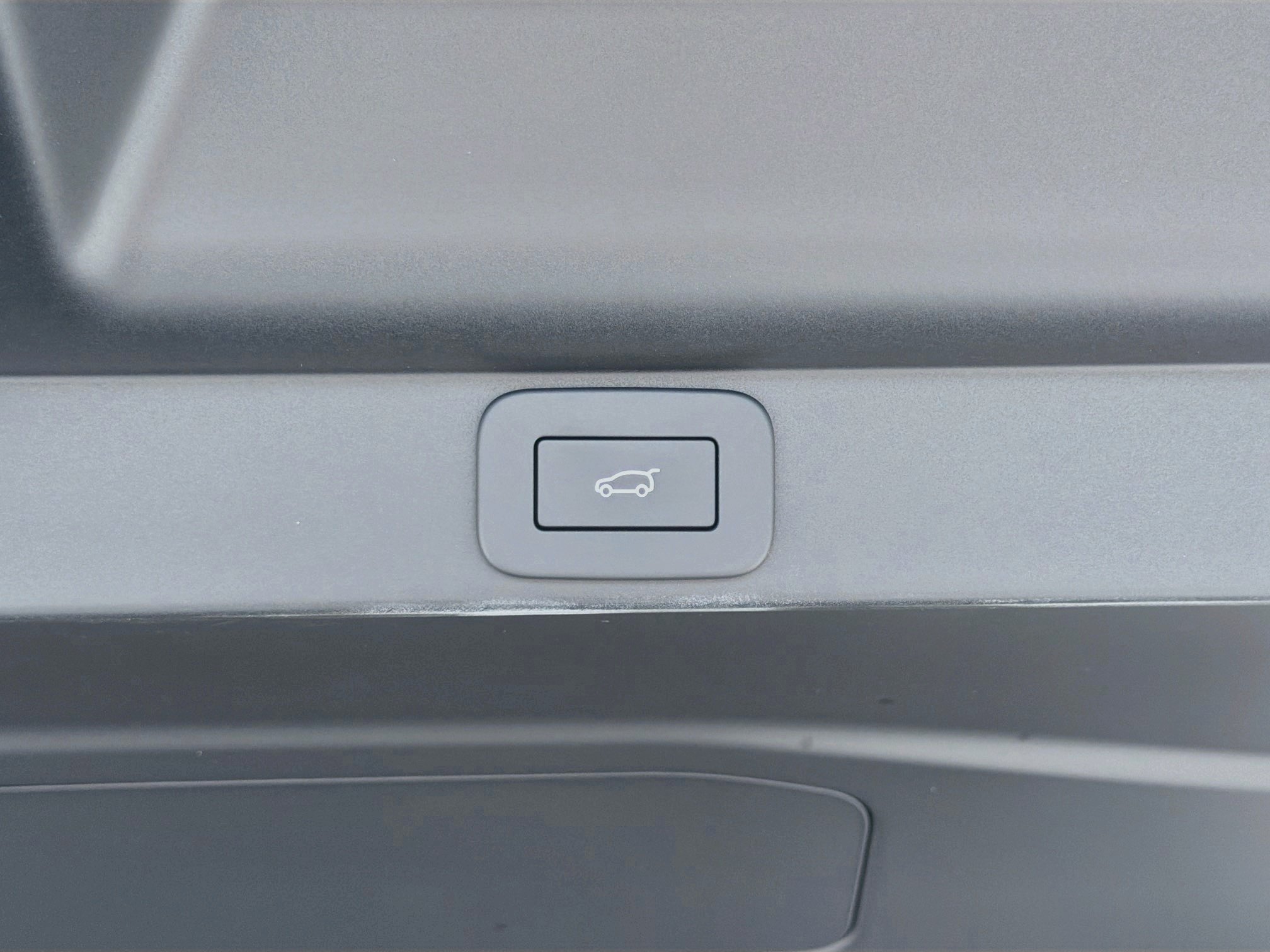New 2026 Land Rover Range Rover Long Wheelbase SE AWD/4WD image 14