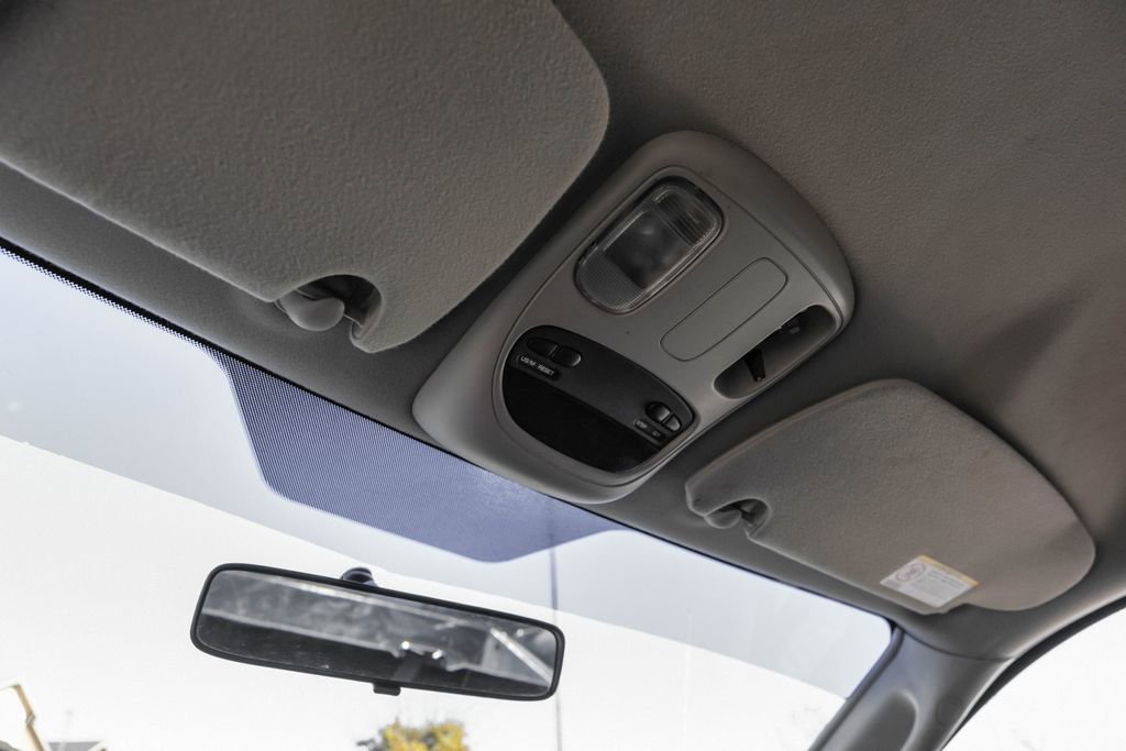 Used 2003 Dodge Ram 2500 Truck SLT image 30