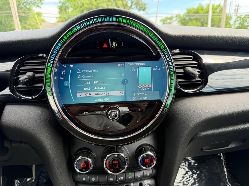 Used 2022 MINI Cooper SE FWD image 33