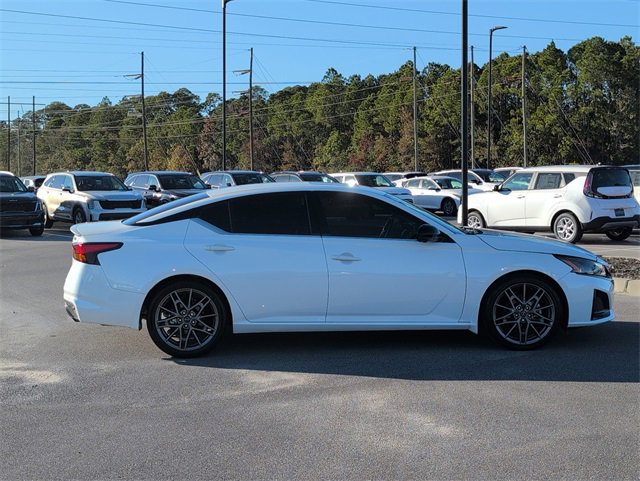 Used 2023 Nissan Altima 2.0 SR image 6