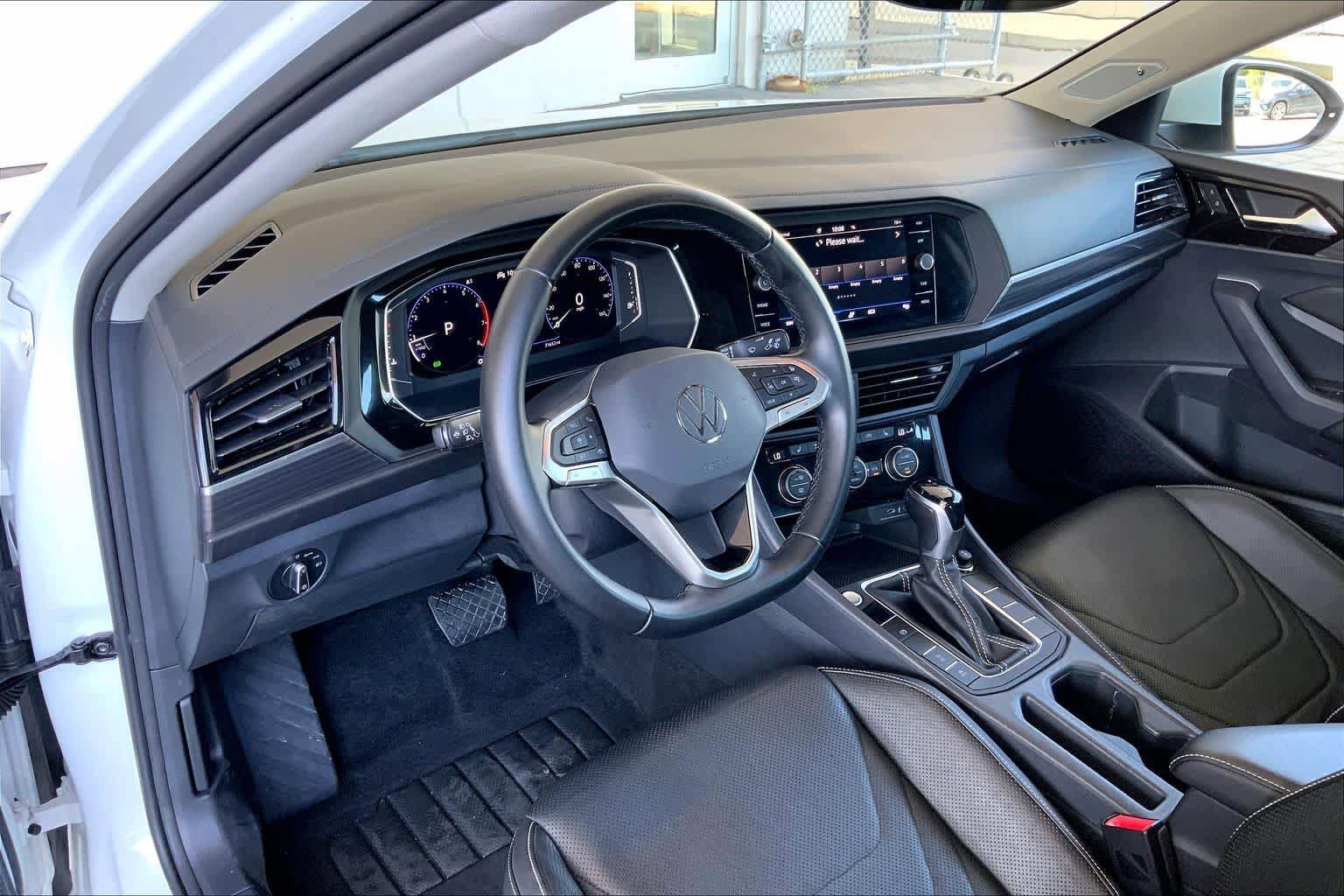 Used 2023 Volkswagen Jetta SEL FWD image 18