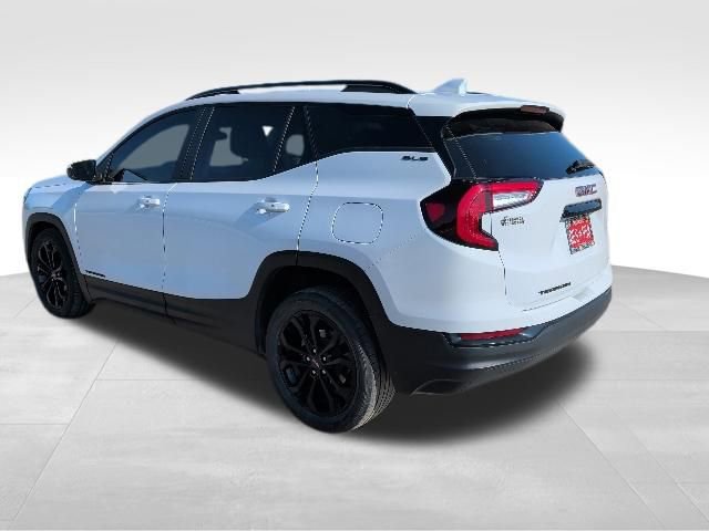 Used 2022 GMC Terrain SLE w/ Driver Convenience Package FWD image 5