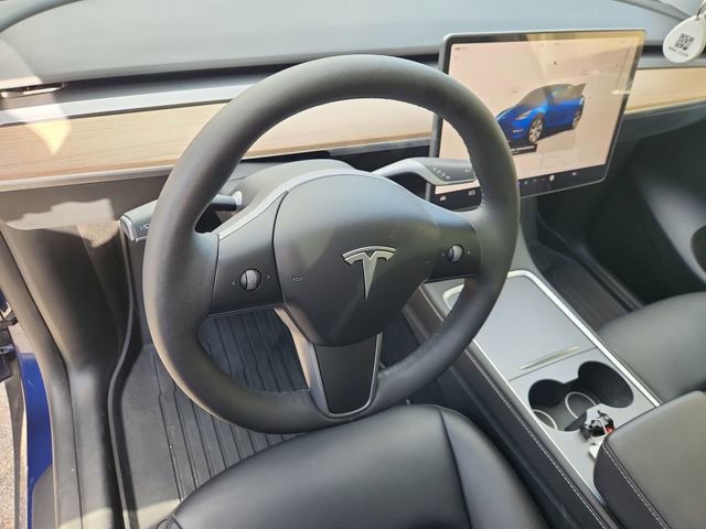 Used 2024 Tesla Model Y Long Range image 10