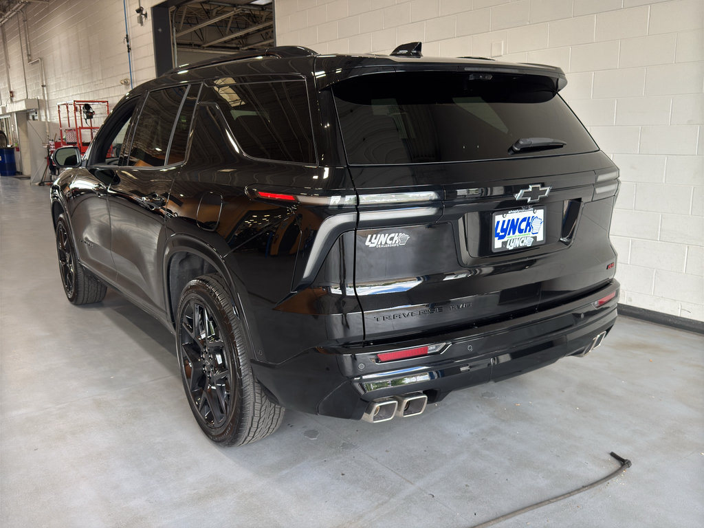 Used 2026 Chevrolet Traverse RS w/ LPO, Floor Liner Package AWD/4WD image 3